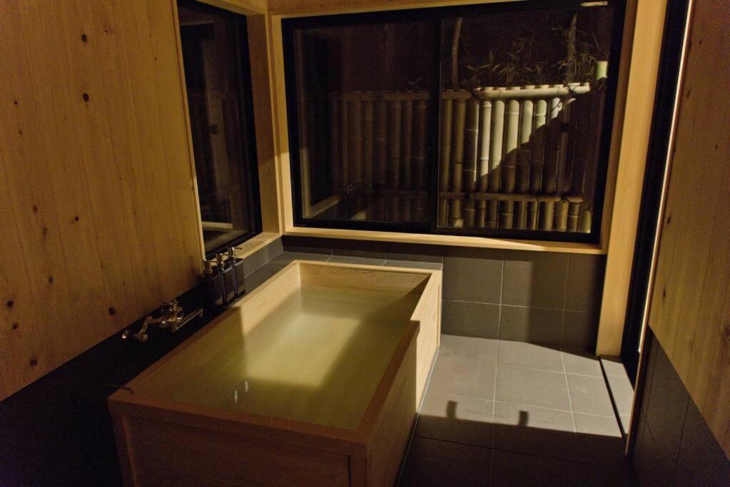Hinoki No Ie - Cottage With Natural Hot Spring In A Cypress Bathtub Shika Exterior foto