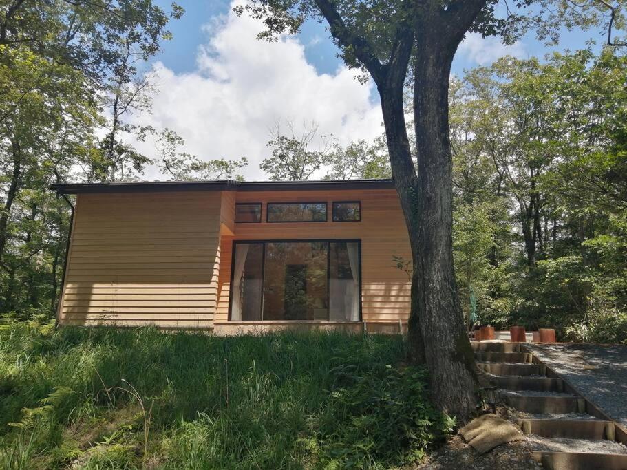Hinoki No Ie - Cottage With Natural Hot Spring In A Cypress Bathtub Shika Exterior foto