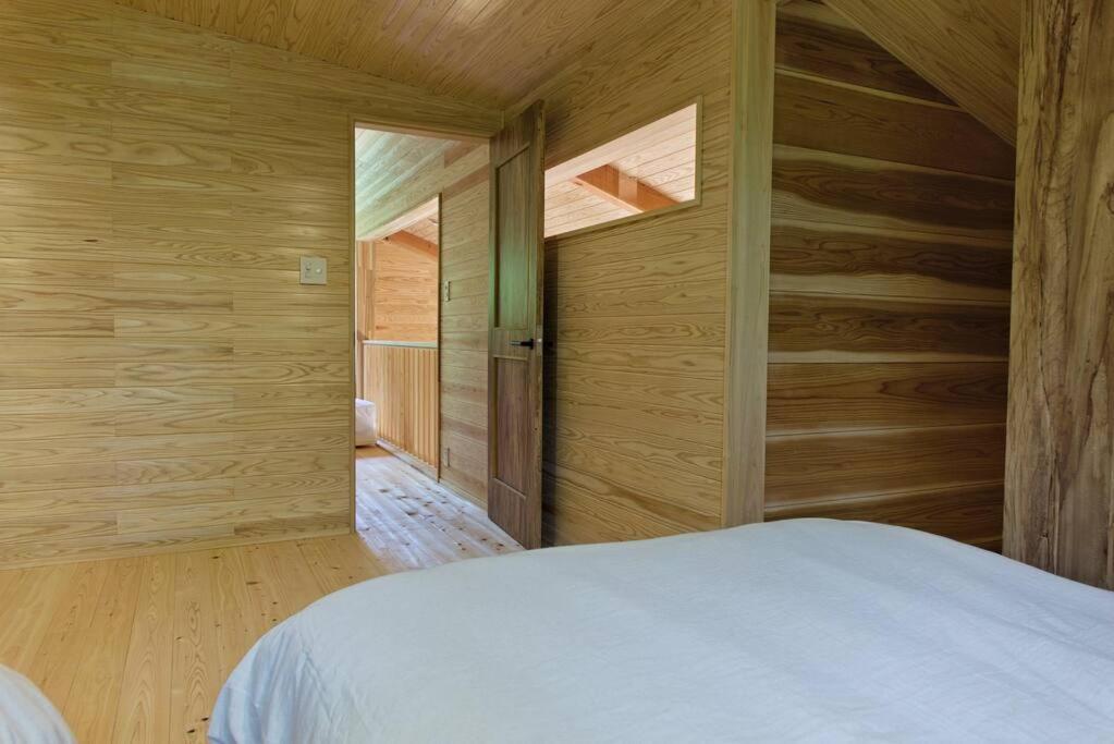 Hinoki No Ie - Cottage With Natural Hot Spring In A Cypress Bathtub Shika Exterior foto